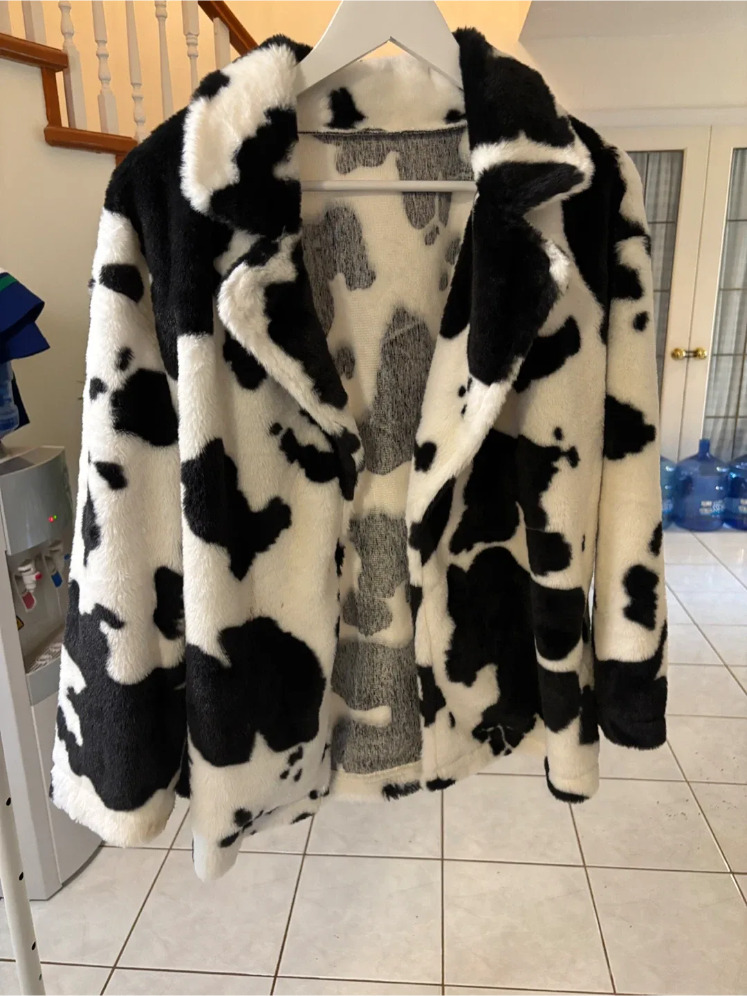 Soft Cow-Print Jacket 🐮 - Cozy, Cute & Trendy!