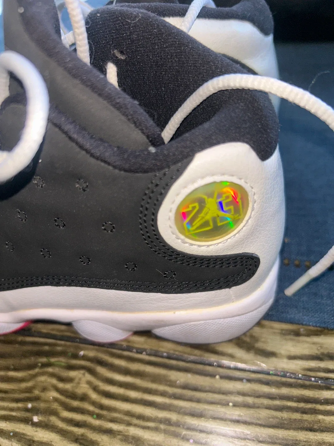 Jordan 13 Retro Black/White Sneakers - Size 7 image indicator(2)