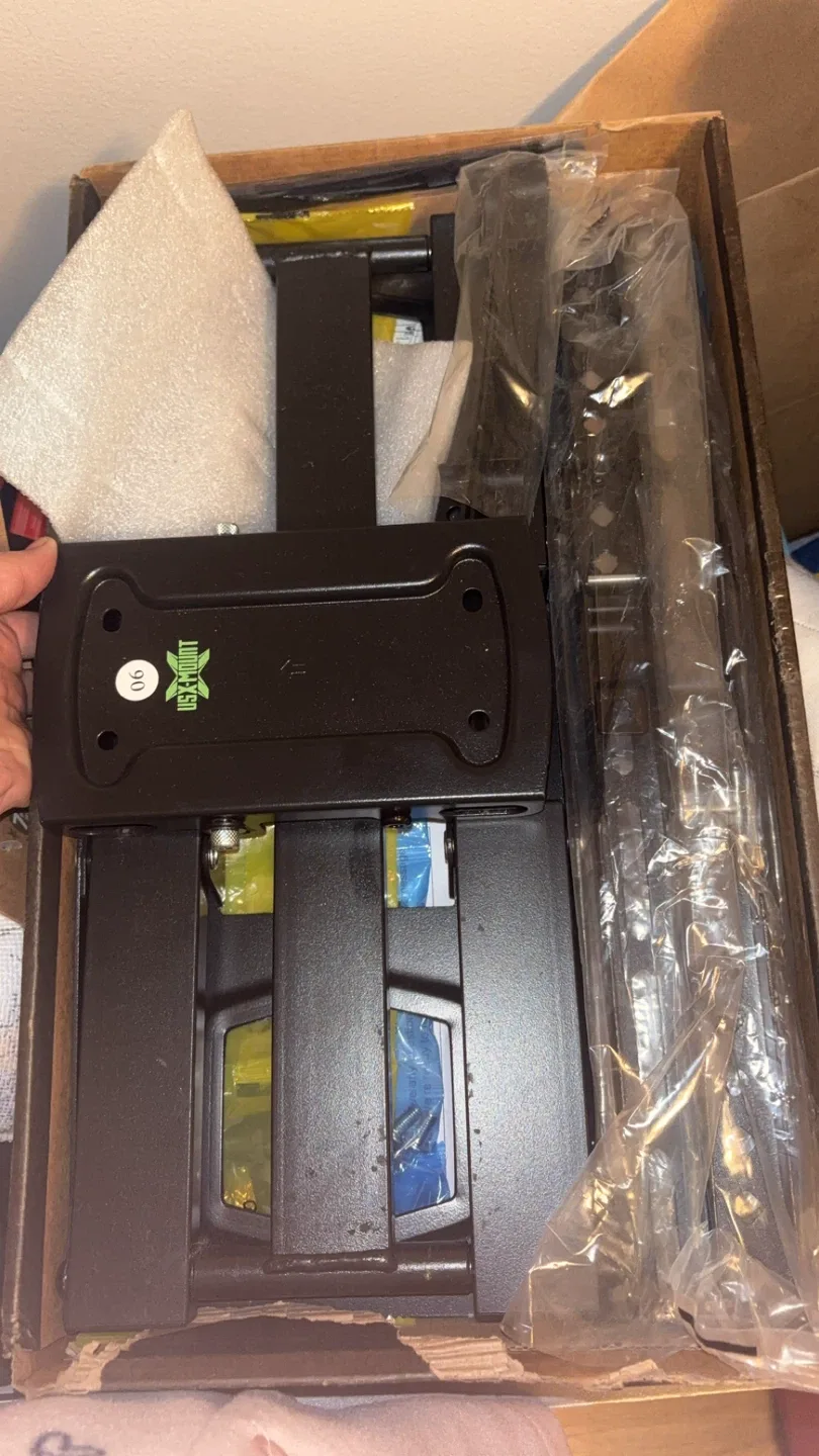 USX Mount Full-Motion TV Wall Mount XML901-K image indicator(2)