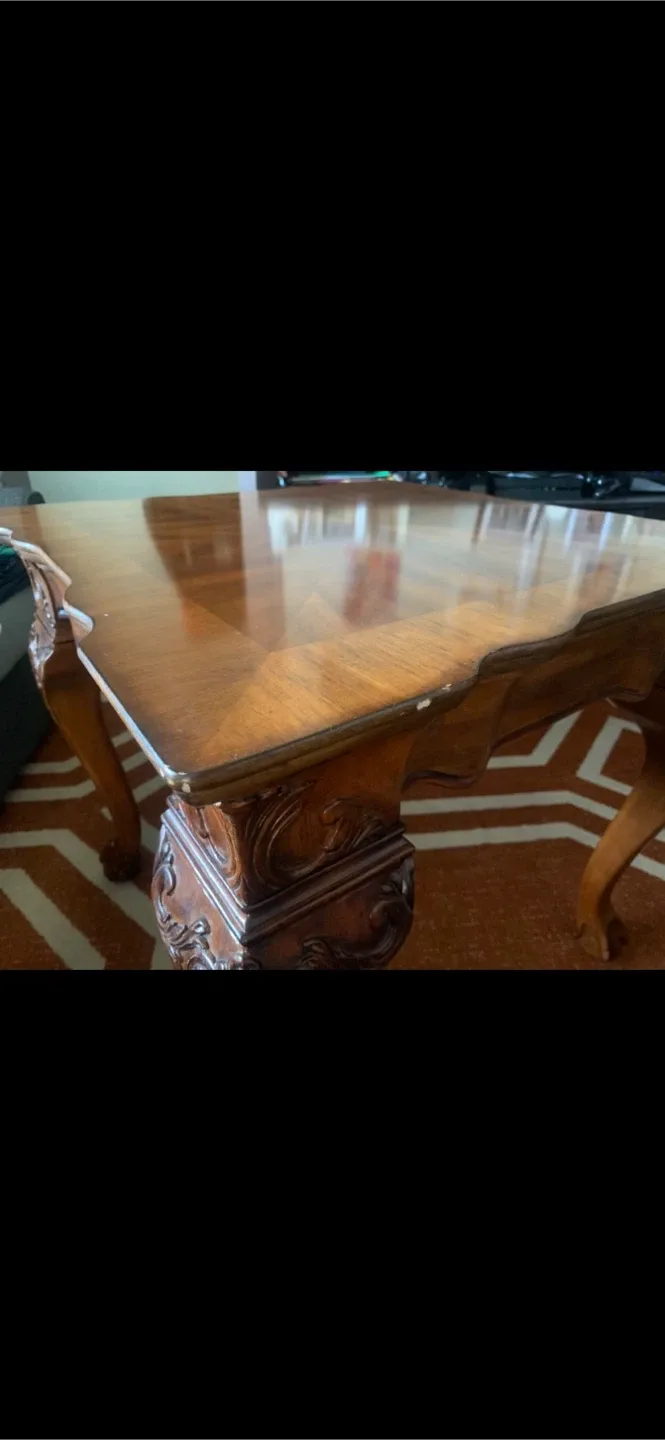 Ornate Wooden Coffee Table image indicator(4)