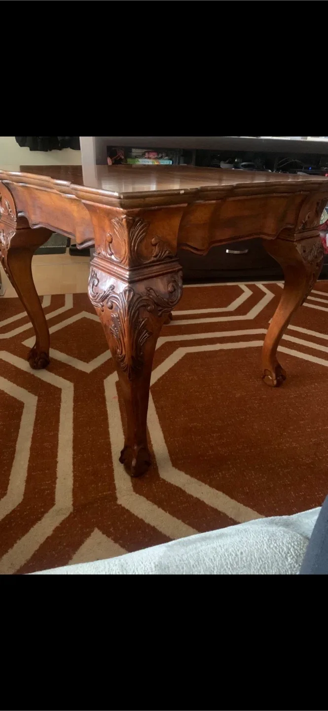 Ornate Wooden Coffee Table image indicator(5)