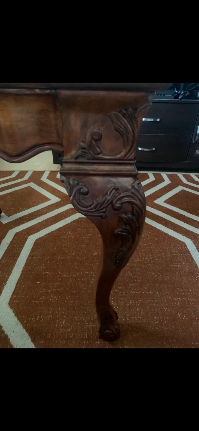 Ornate Wooden Coffee Table image indicator(7)