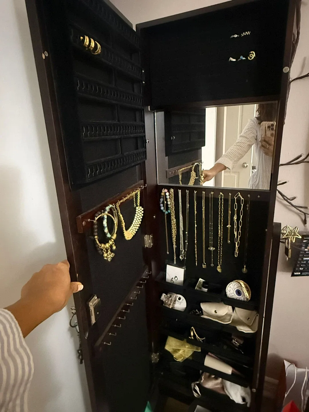 Jewellery Armoire Mirror image indicator(2)