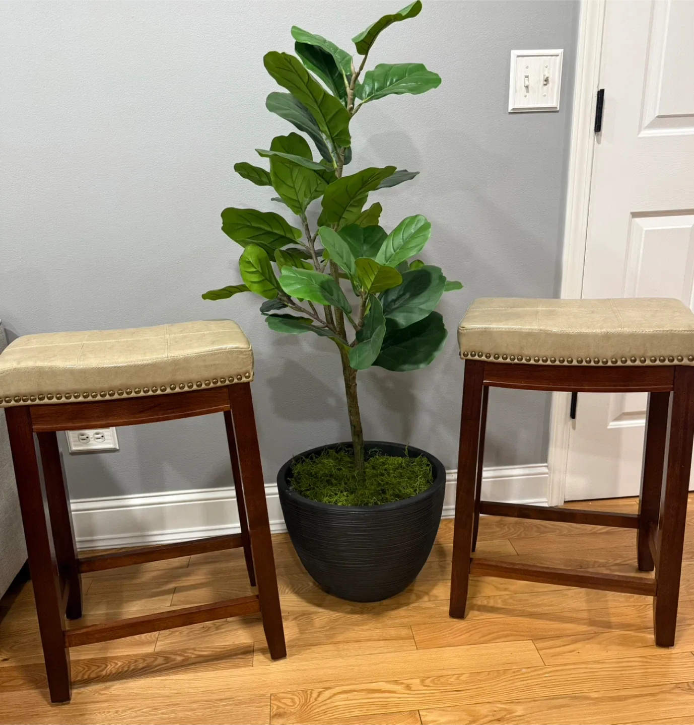 Counter Height Bar Stool with Padded Seat (set of 2) image indicator(8)