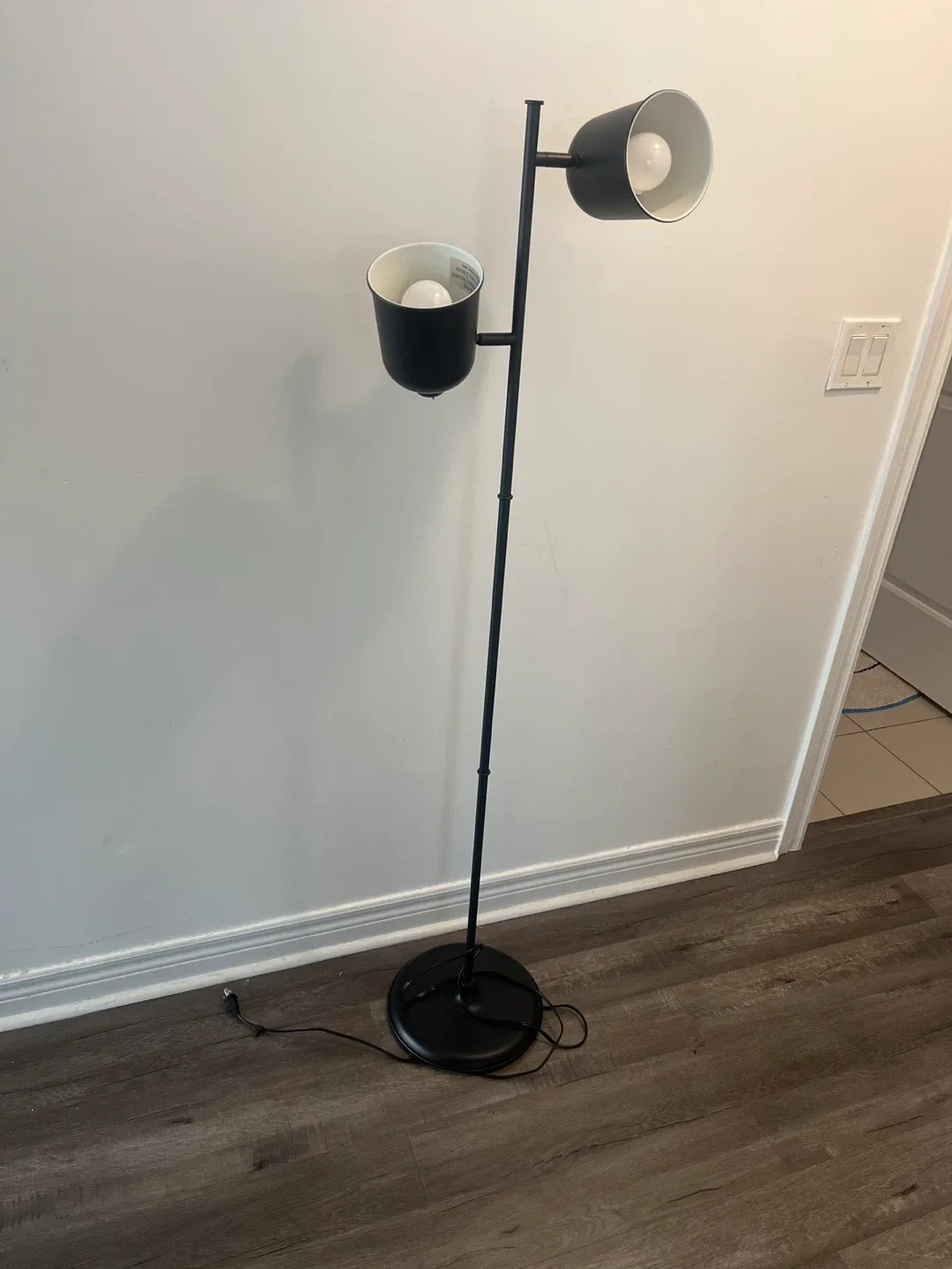 Ikea Black Double Head Floor Lamp image indicator(4)