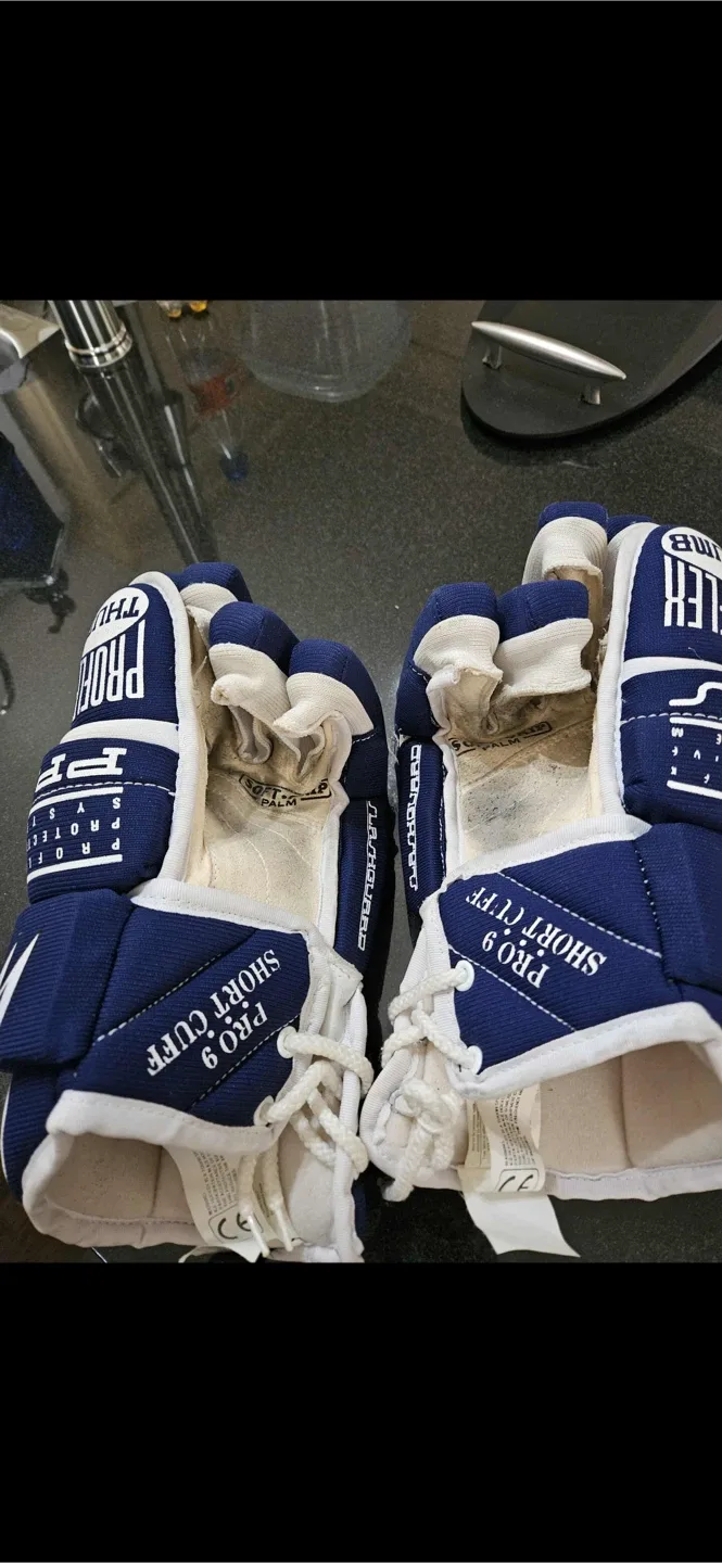 Winn Well Pro 9 Hockey Gloves image indicator(5)