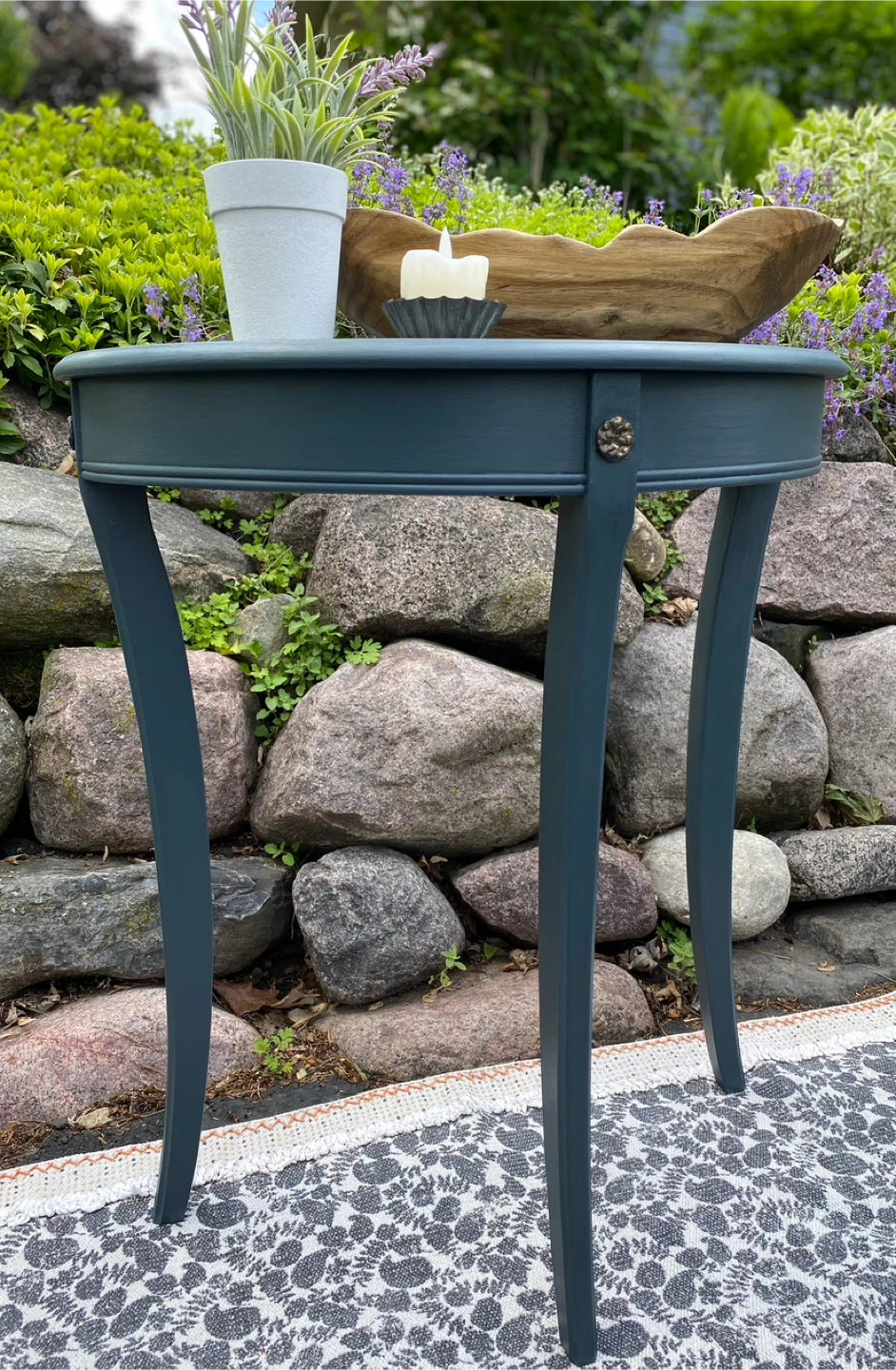 Blue Half-Moon Shaped Accent Table - photo 5