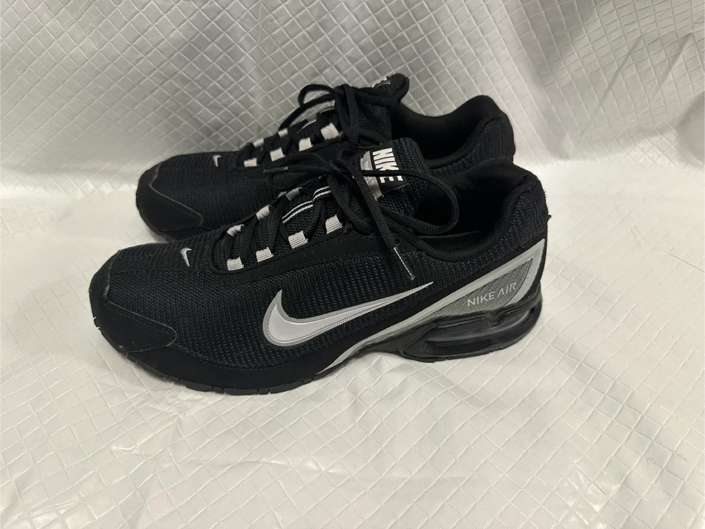 Nike Air Torch 3 Black Running Shoes image indicator(3)