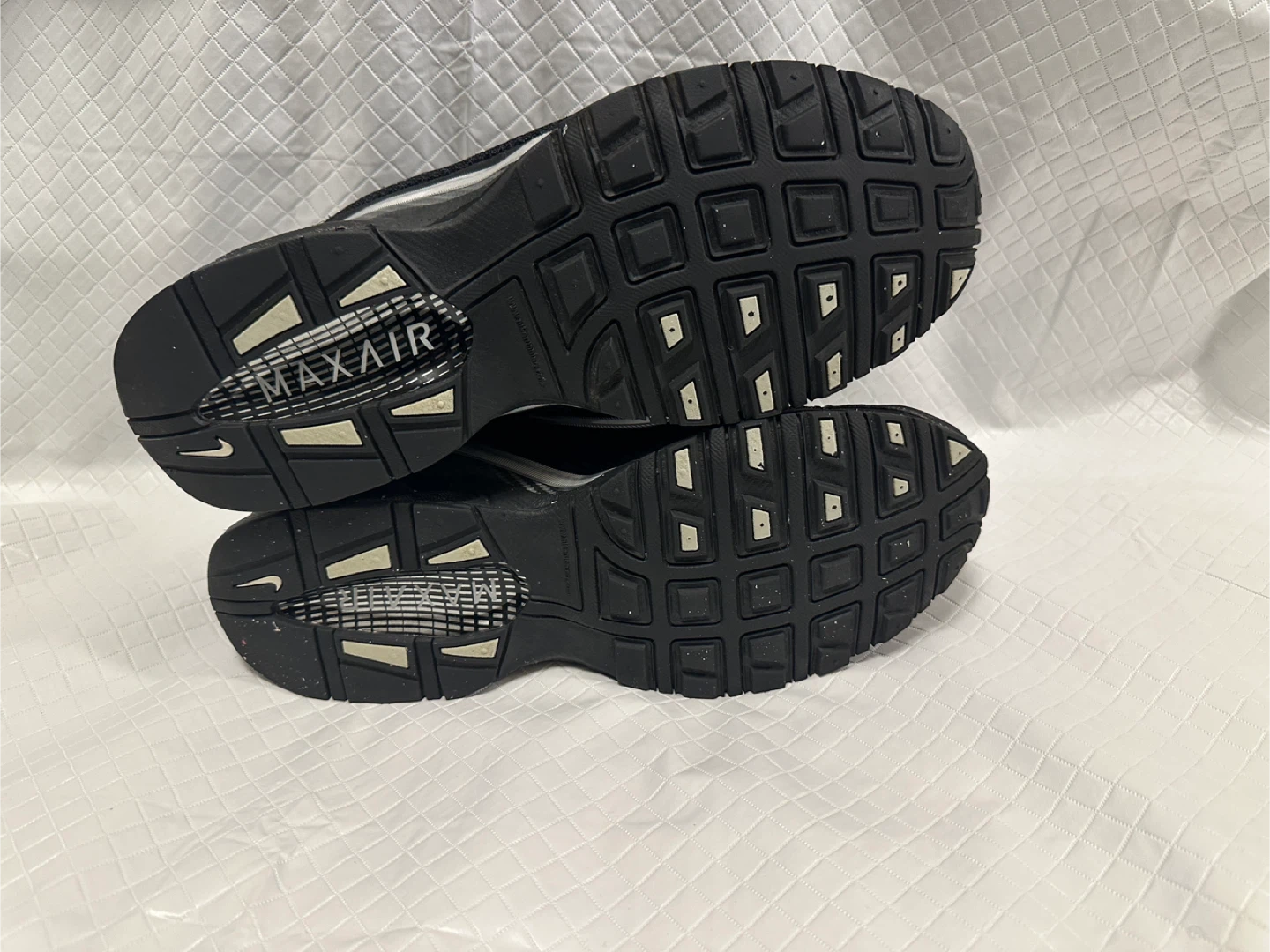 Nike Air Torch 3 Black Running Shoes - photo 5