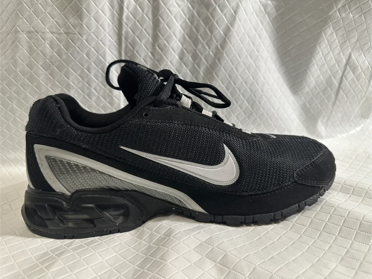 Nike Air Torch 3 Black Running Shoes image indicator(8)