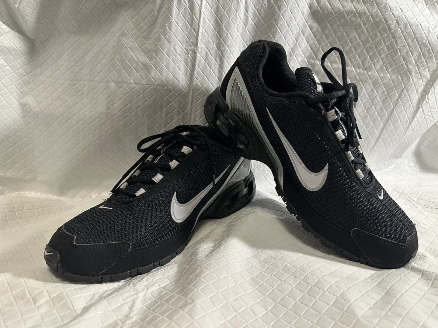 Nike Air Torch 3 Black Running Shoes image indicator(9)