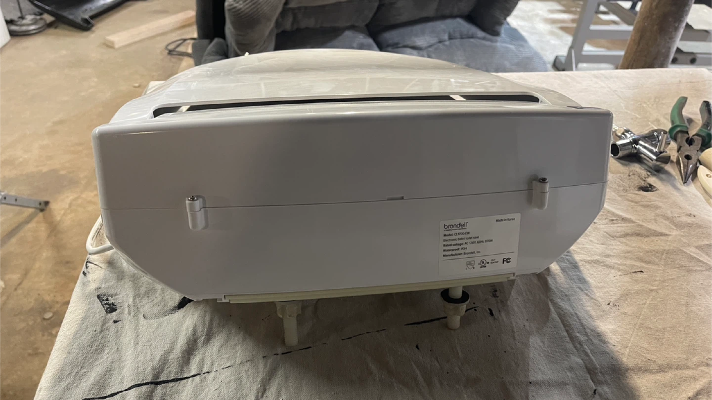 Brondell CL1700 Electronic Bidet Seat - photo 3