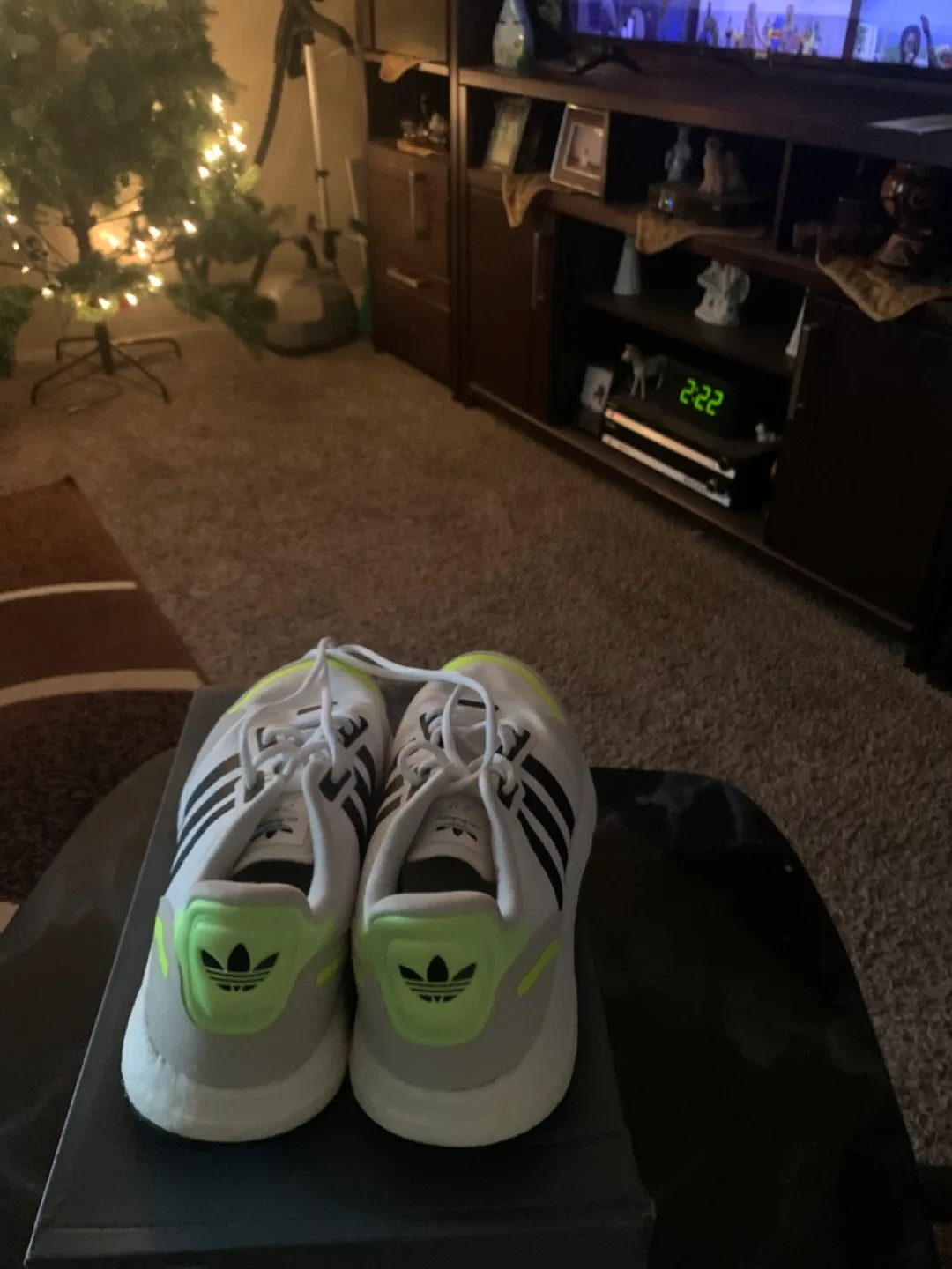 Adidas XZ 700 image indicator(2)