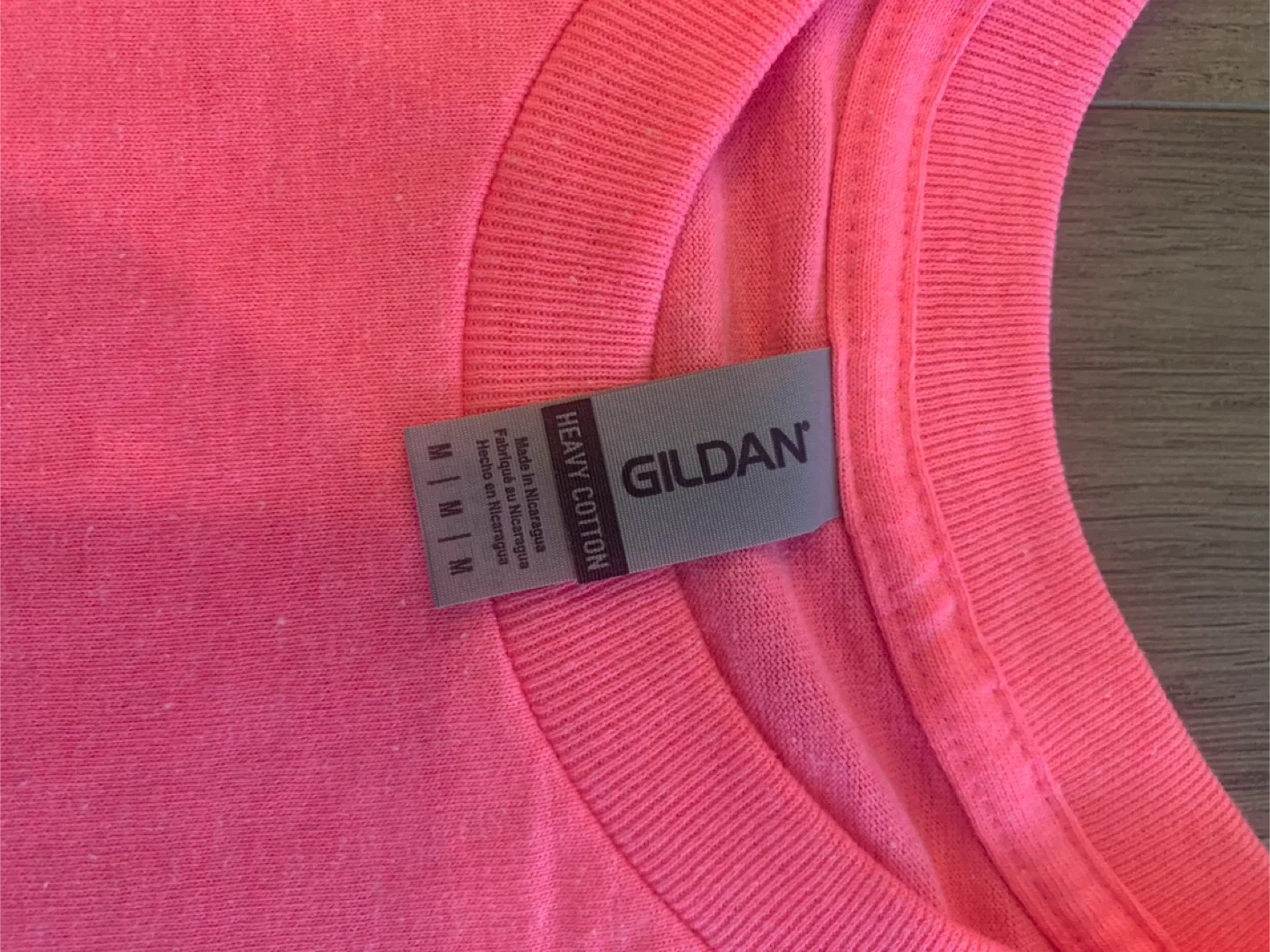 Gildan Gastown Pink T-Shirt - Size M image indicator(3)