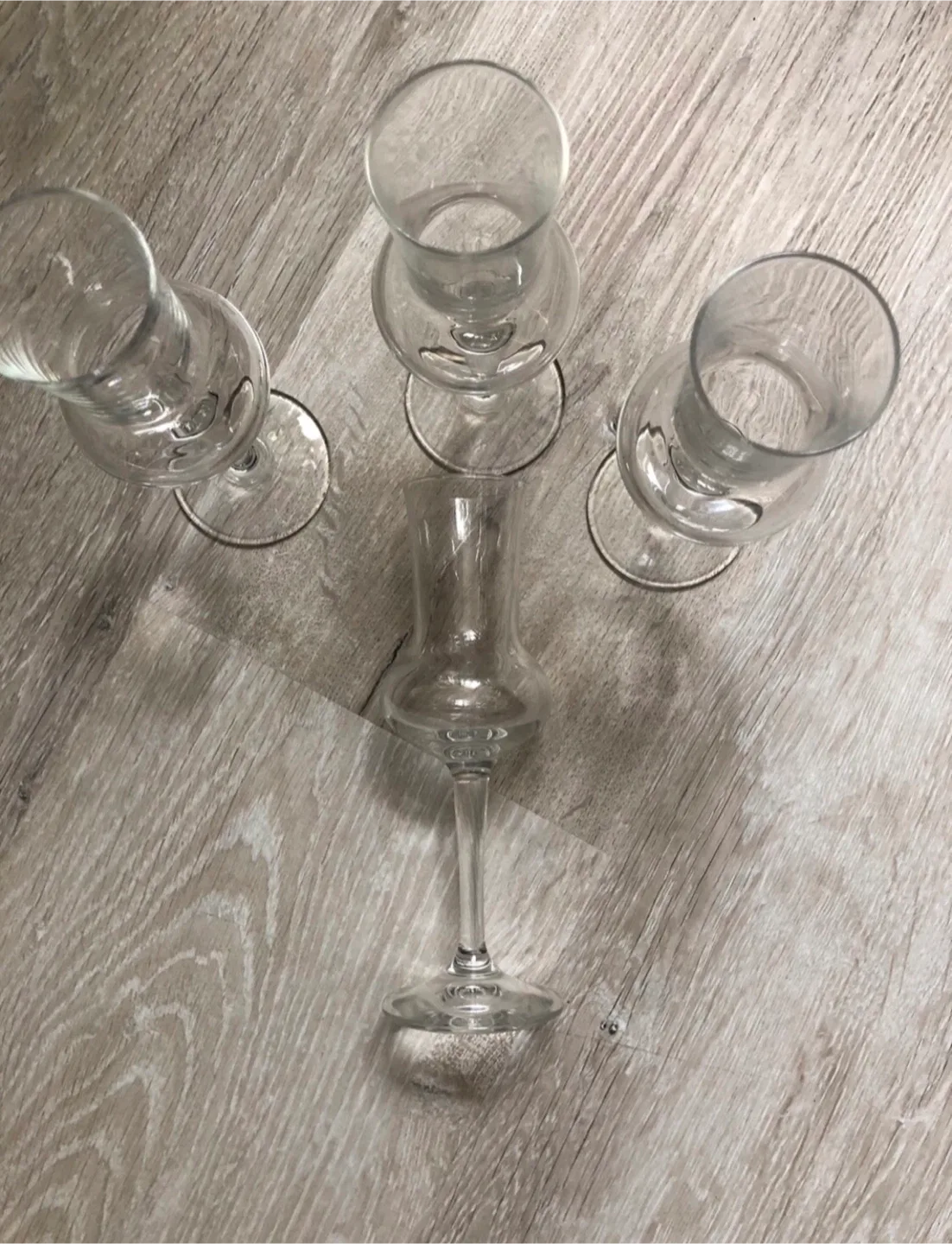 Set of 4 Clear Cordial Glasses image indicator(2)