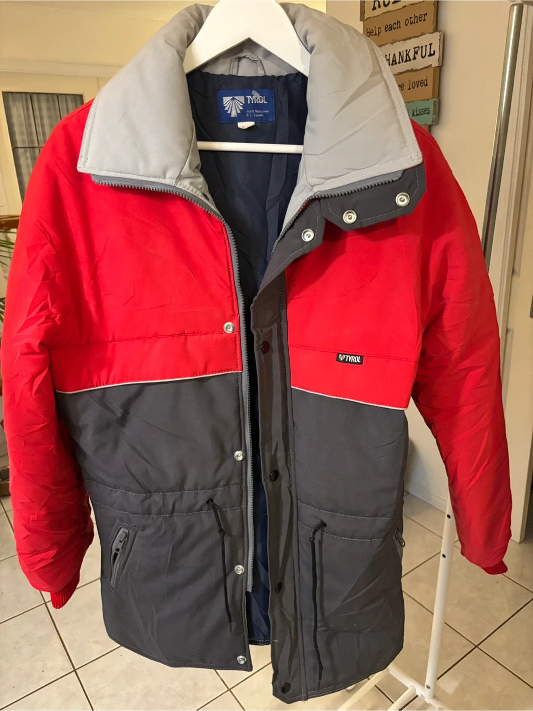 Men’s Tyrol Winter Jacket Size M 🇨🇦 Made in North Vancouver, BC image indicator(7)