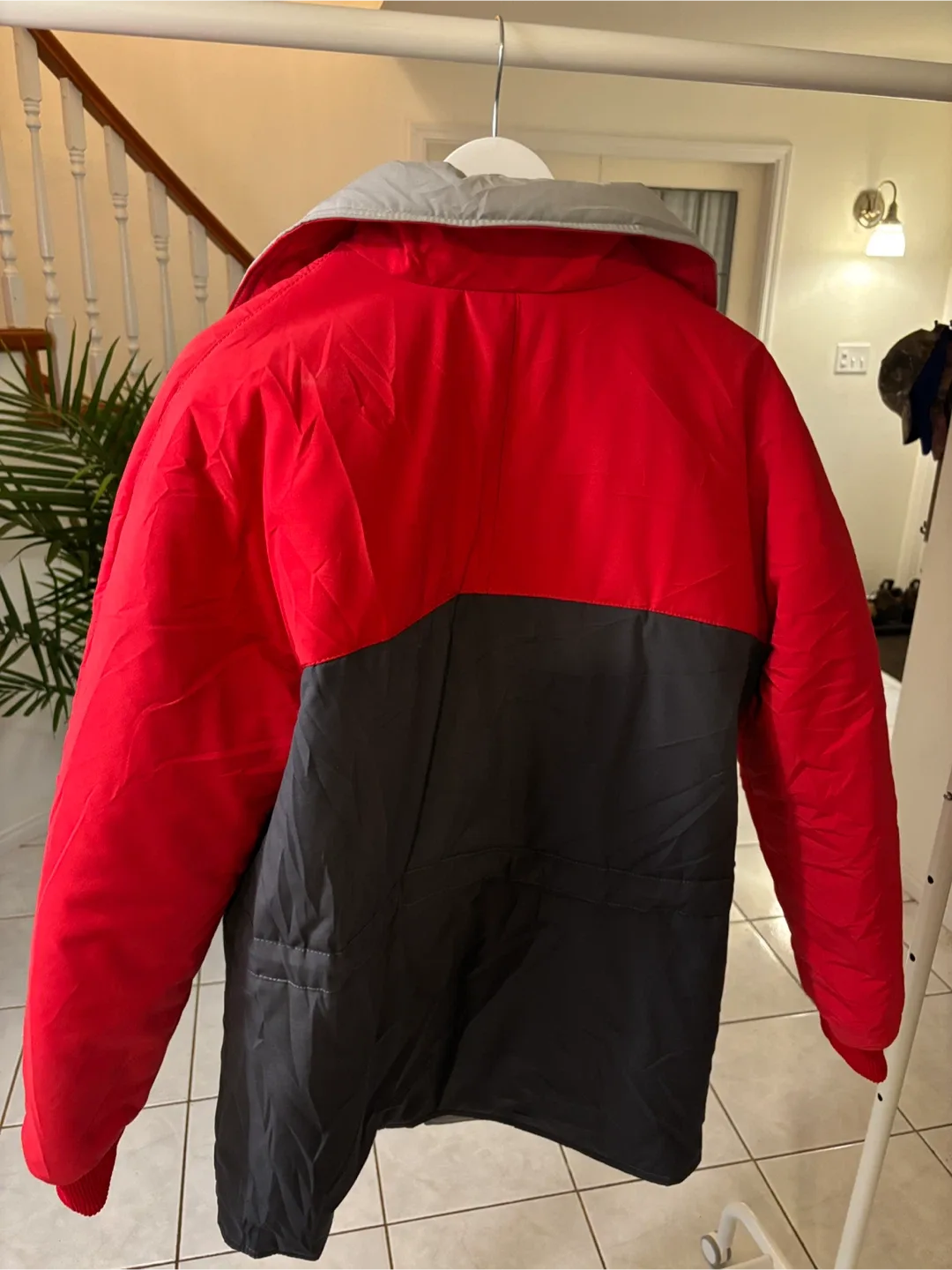 Men’s Tyrol Winter Jacket Size M 🇨🇦 Made in North Vancouver, BC image indicator(2)
