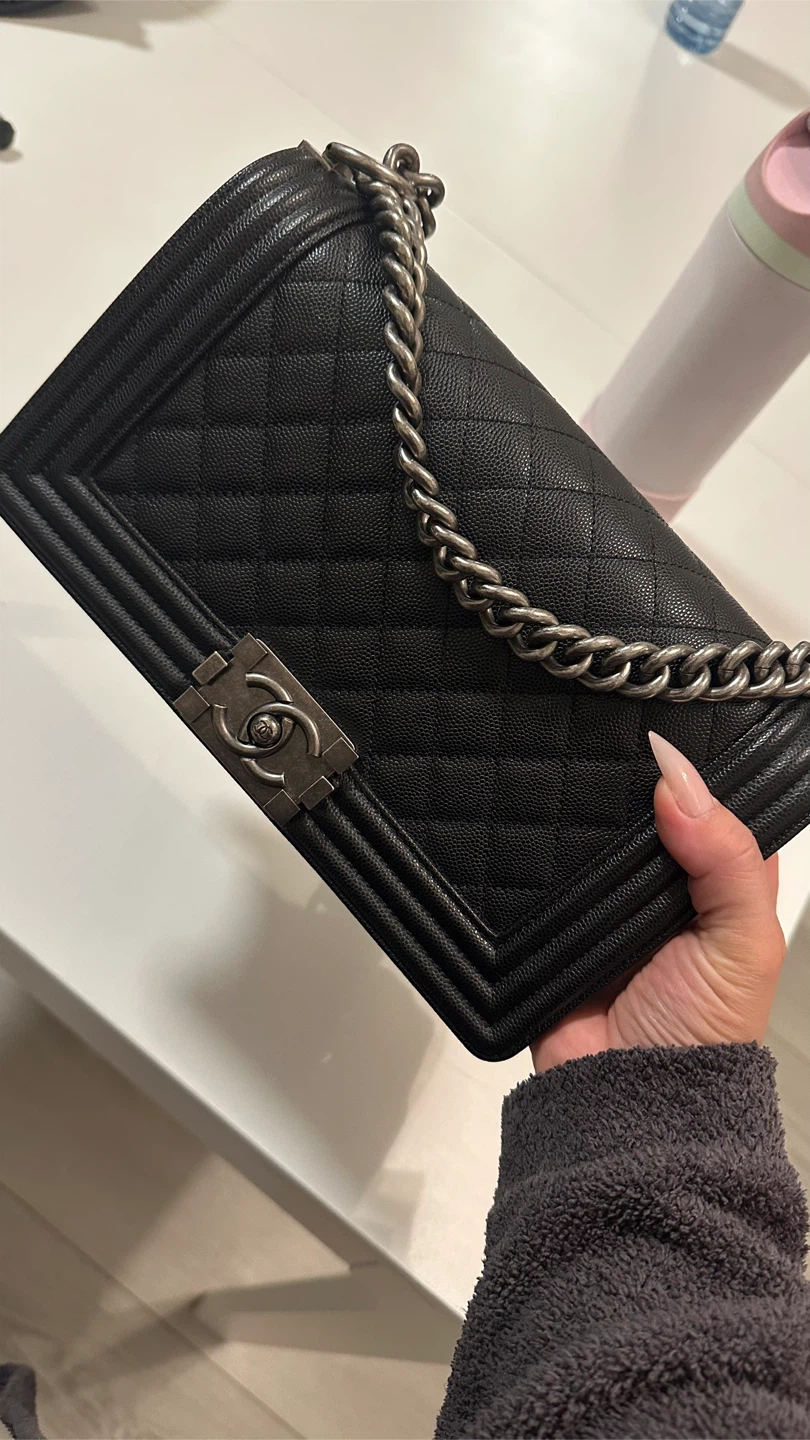 Chanel Boy Bag Black caviar