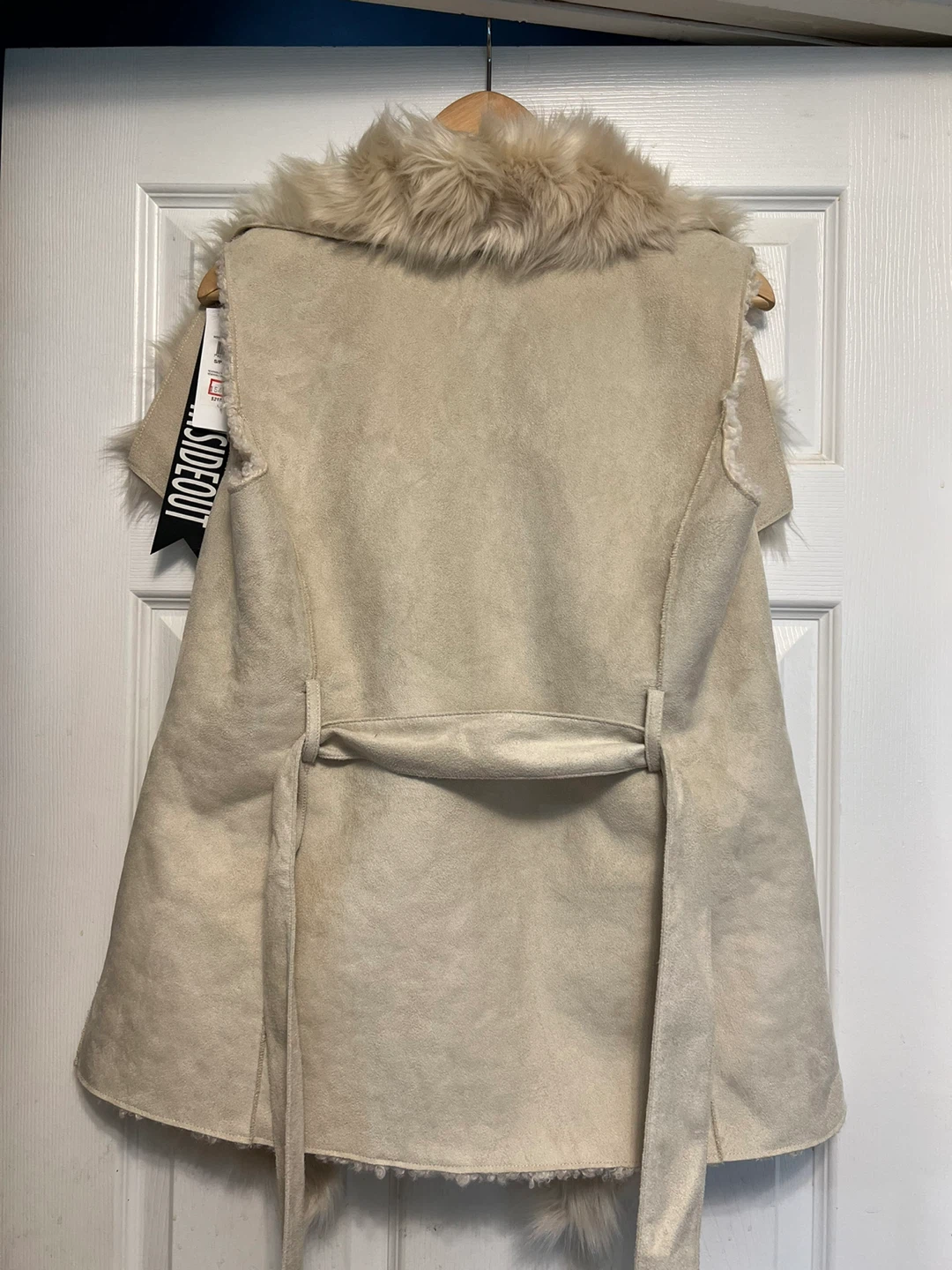 New- Guess Reversible Nami Vest - Size S/P - photo 3