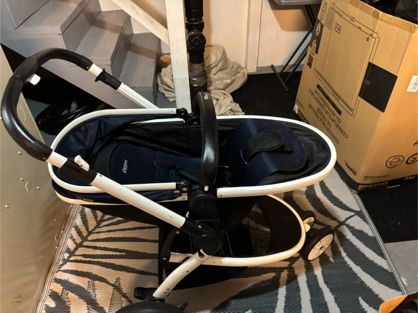 Giggles Convertible Stroller - Navy/White image indicator(2)