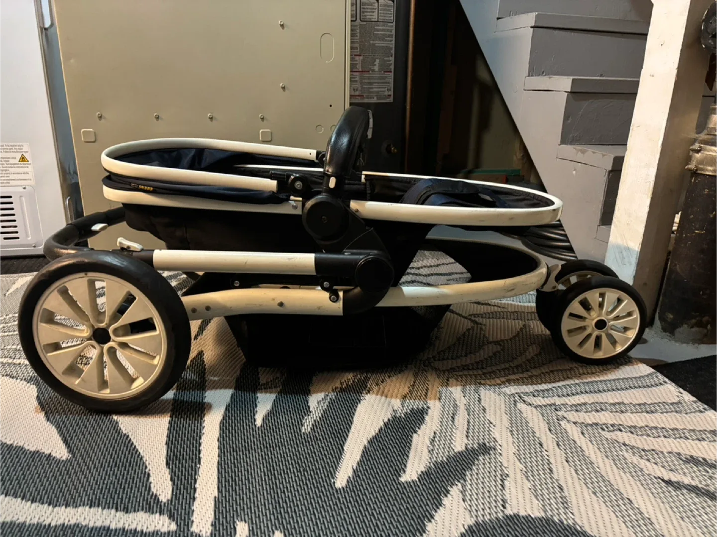 Giggles Convertible Stroller - Navy/White image indicator(6)