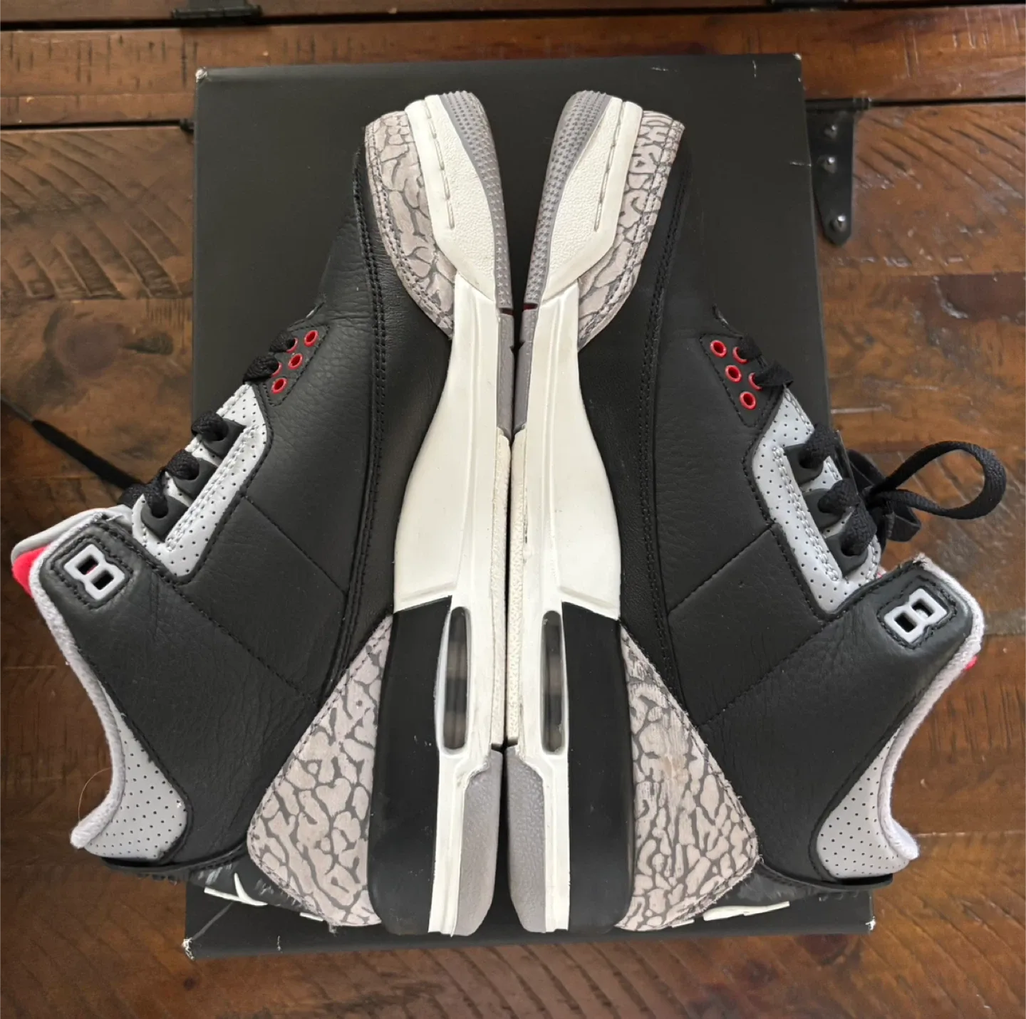 Nike Air Jordan 3 Retro (GS) Size 6Y image indicator(3)