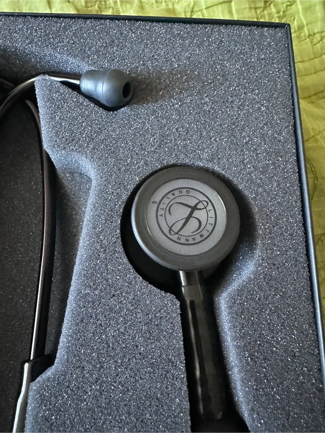 Littmann CORE Stethoscope - Like New! image indicator(3)