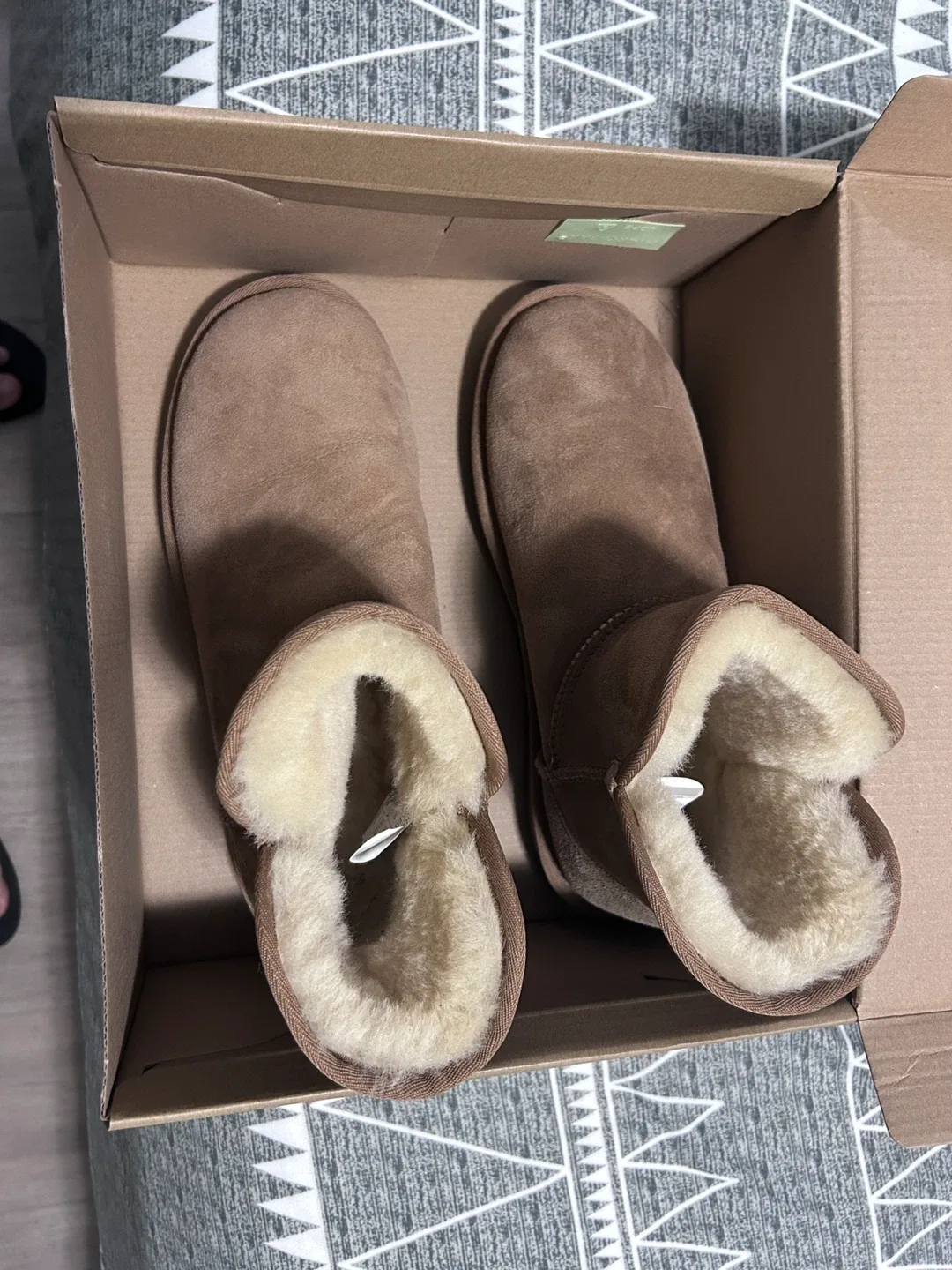 Kirkland Signature Havane Tan Boots - Size 9 (New) image indicator(2)