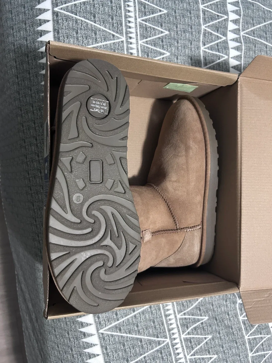 Kirkland Signature Havane Tan Boots - Size 9 (New) image indicator(3)