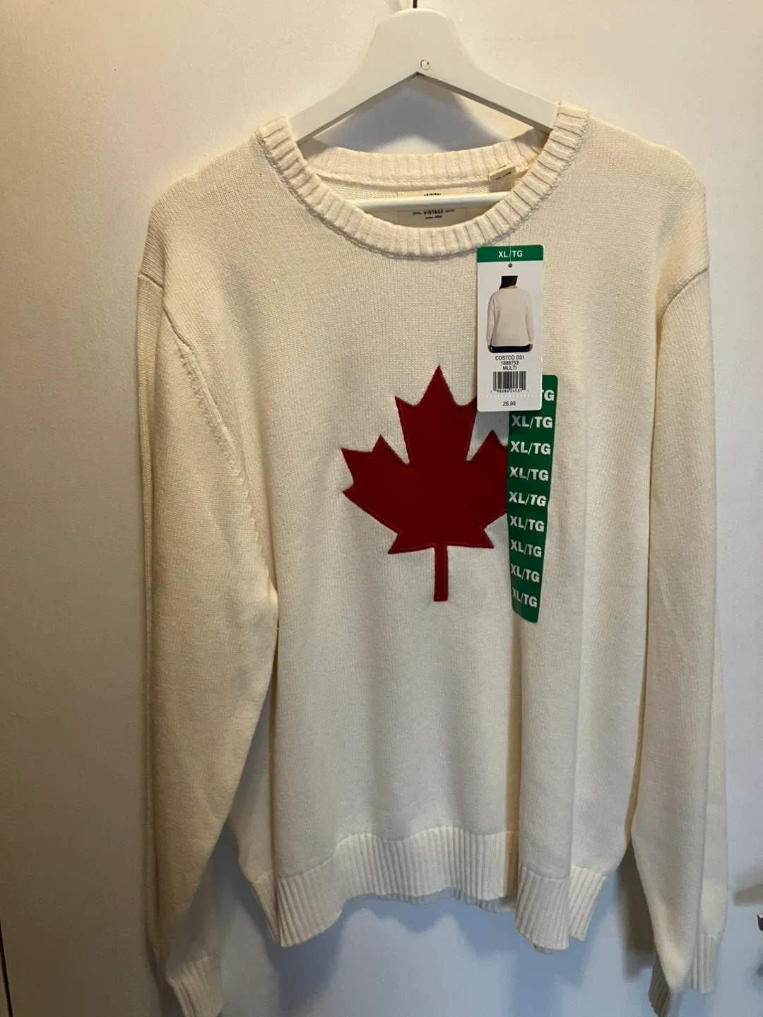 Costco Sweater XL with Maple Leaf - New!