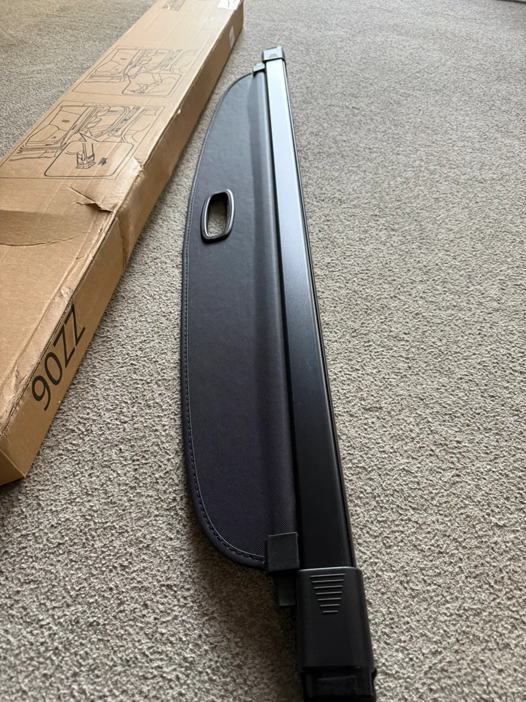 2022-2025 Corolla Cross Cargo Cover image indicator(2)