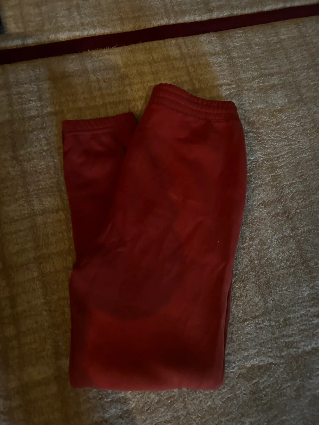 Abercrombie Kids Red Sweatpants Size 17/18 image indicator(4)