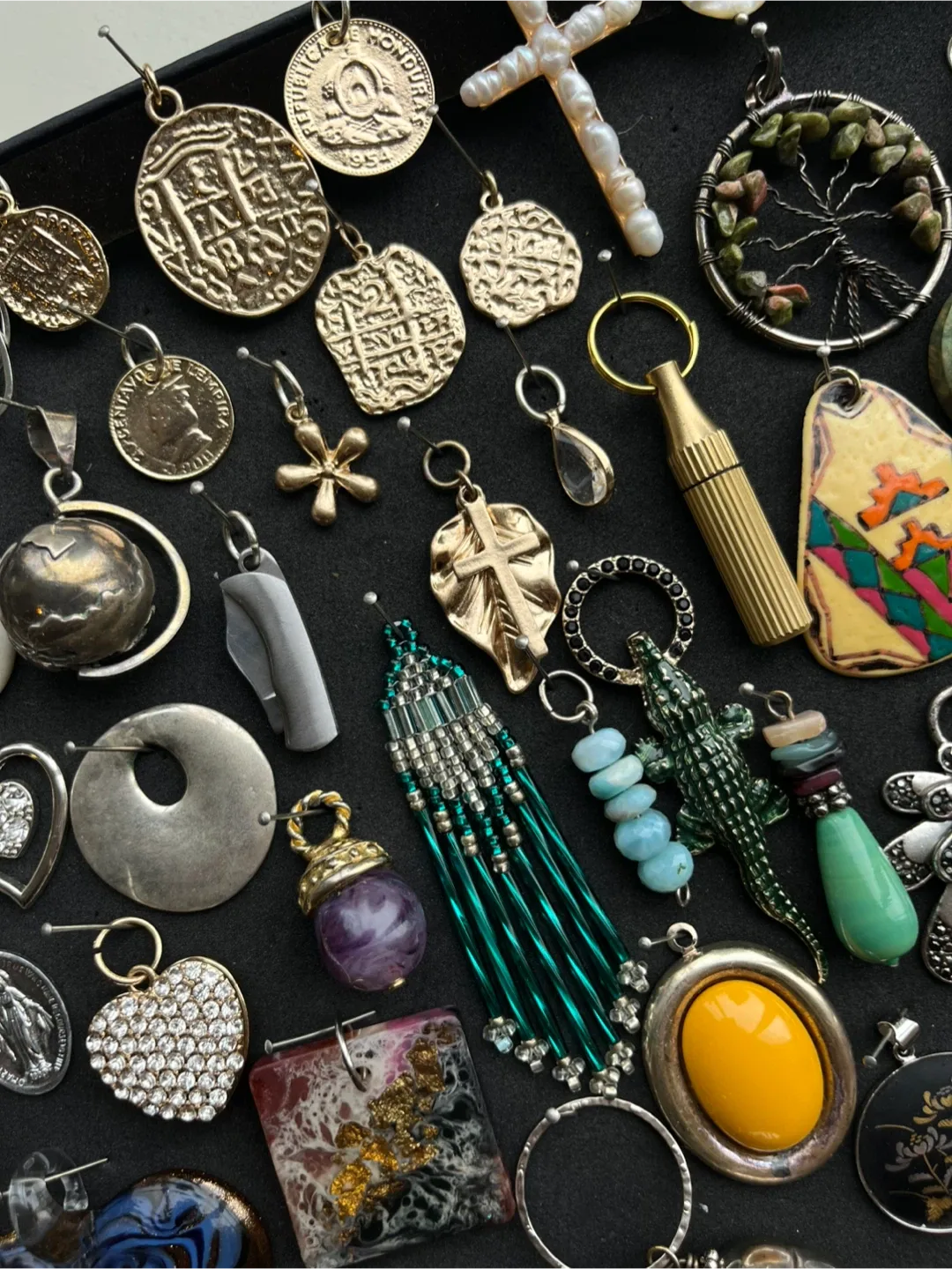 Charms/Pendants image indicator(8)