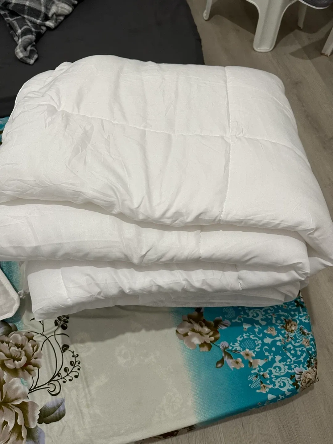 Utopia Bedding Premium Queen Comforter - White thumbnail