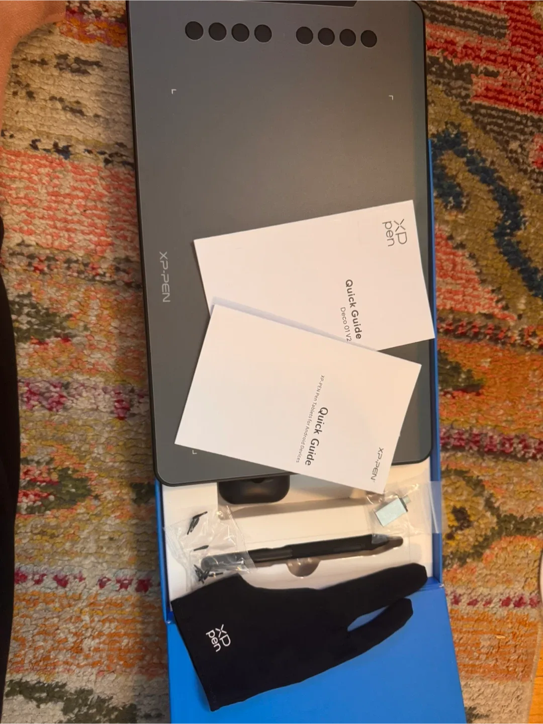 XP-Pen Deco 01 V2 Graphics Tablet - Like New! image indicator(3)