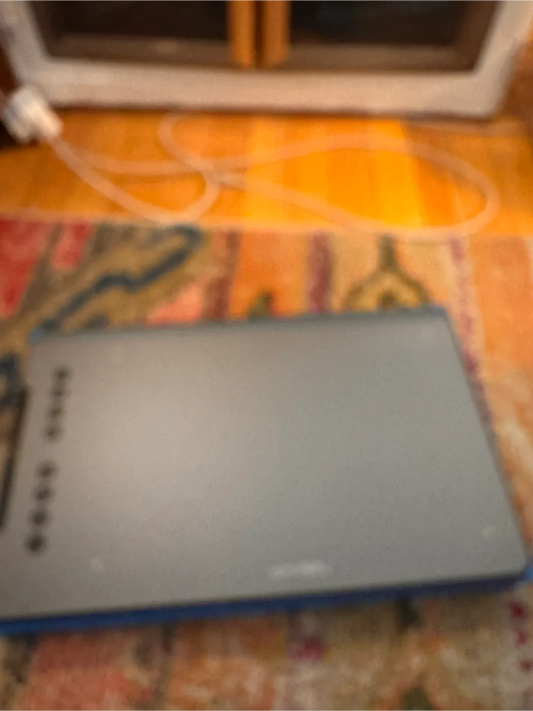 XP-Pen Deco 01 V2 Graphics Tablet - Like New! image indicator(5)