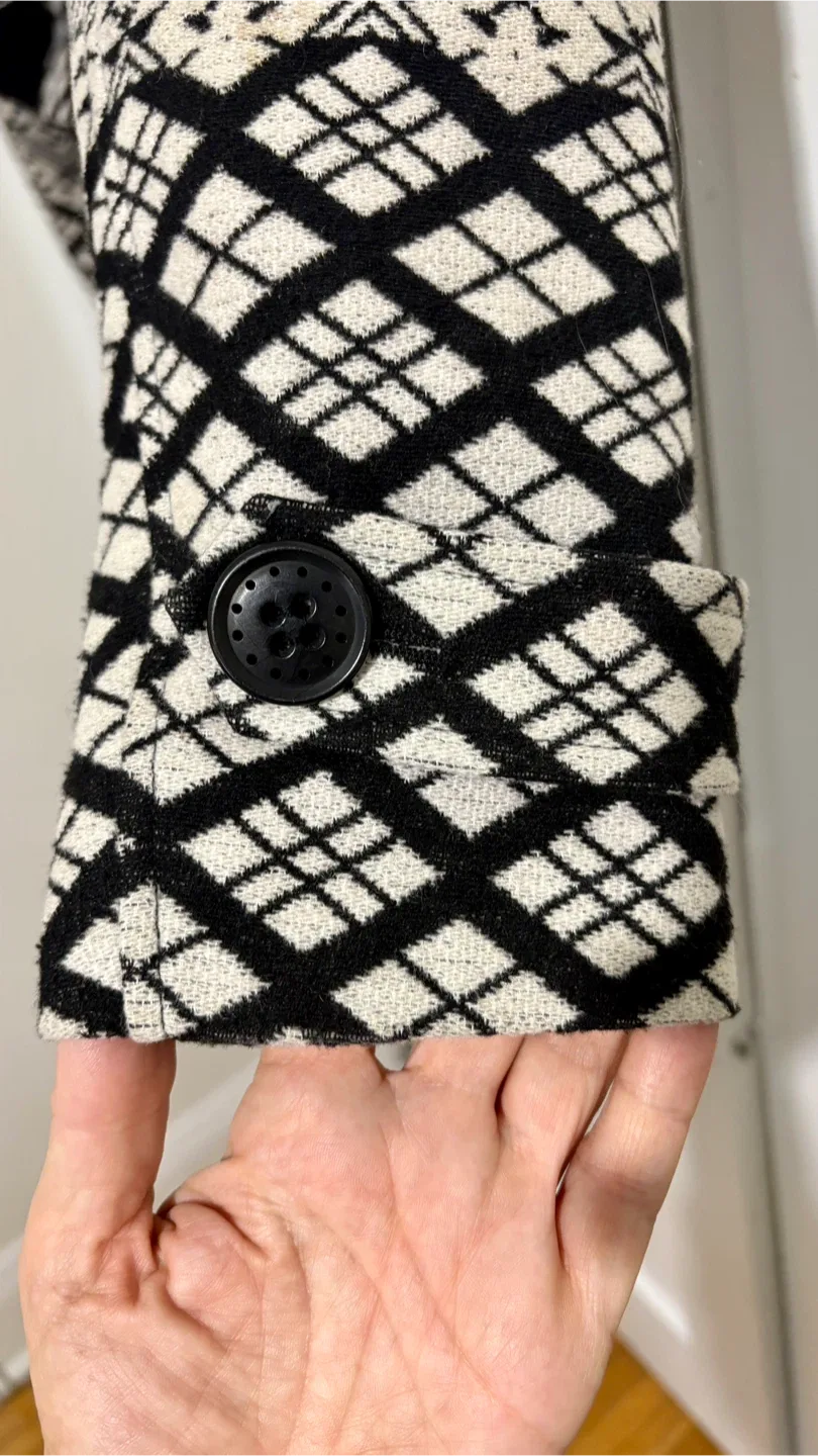 Italian Patterned Coat - Size USA 10 image indicator(4)