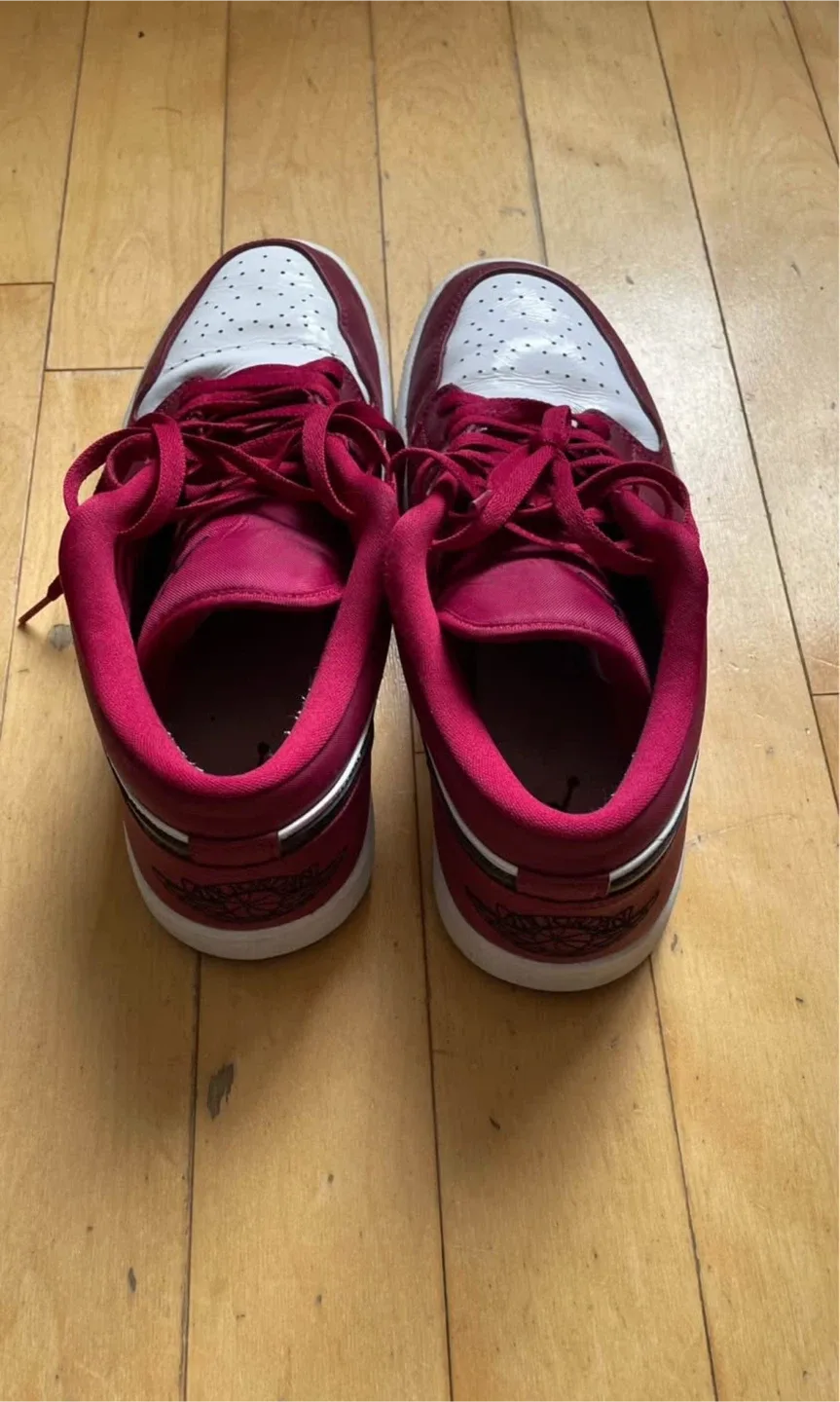 Air Jordan 1 Low Noble Red image indicator(5)