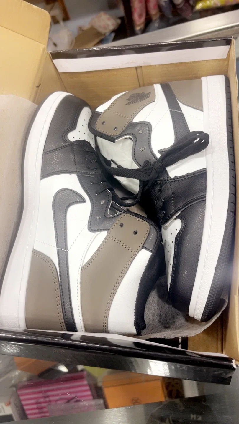 Nike Air Jordan 1 High Black/White/Mocha image indicator(6)