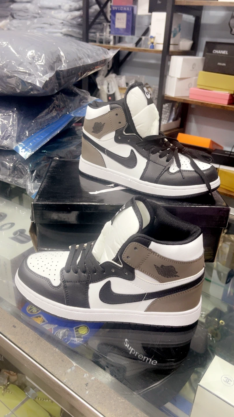 Nike Air Jordan 1 High Black/White/Mocha - photo 3