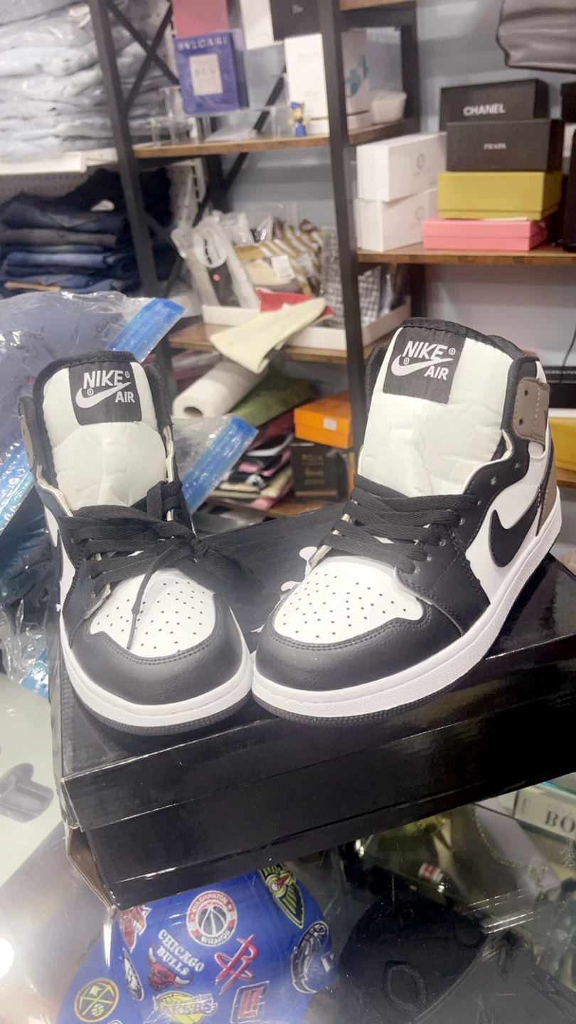 Nike Air Jordan 1 High Black/White/Mocha - photo 2