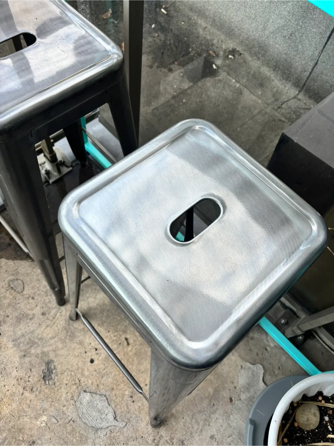 Metal Bar Stools - Set of 2 image indicator(2)