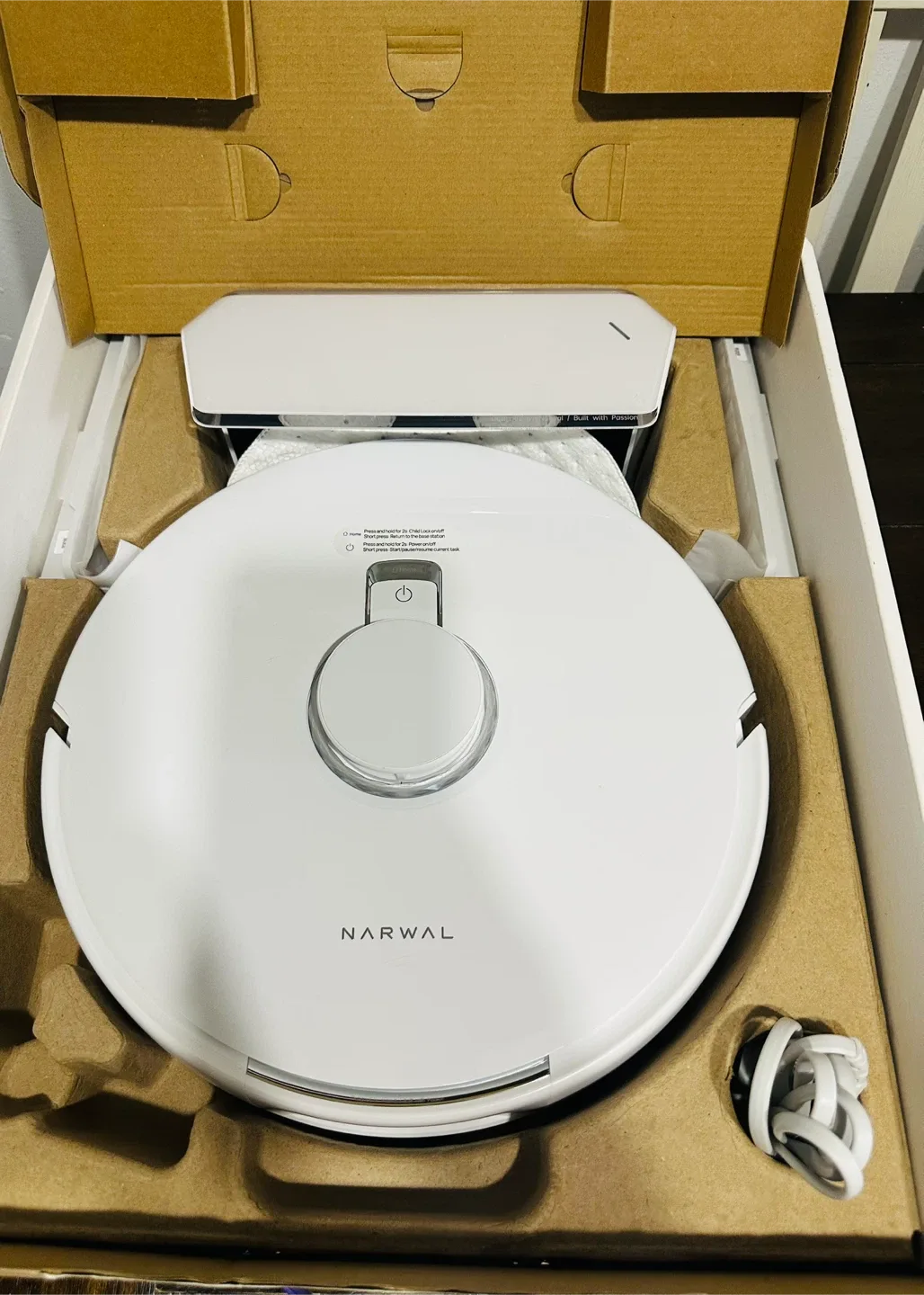 New! Narwal Freo Robot Vacuum and Mop