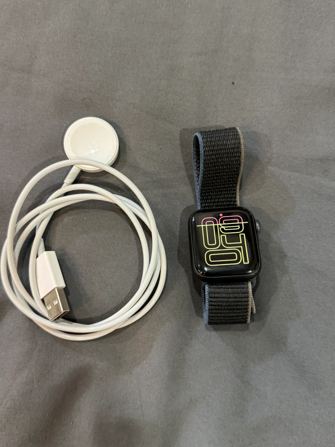Apple Watch Series 6 40mm image indicator(2)