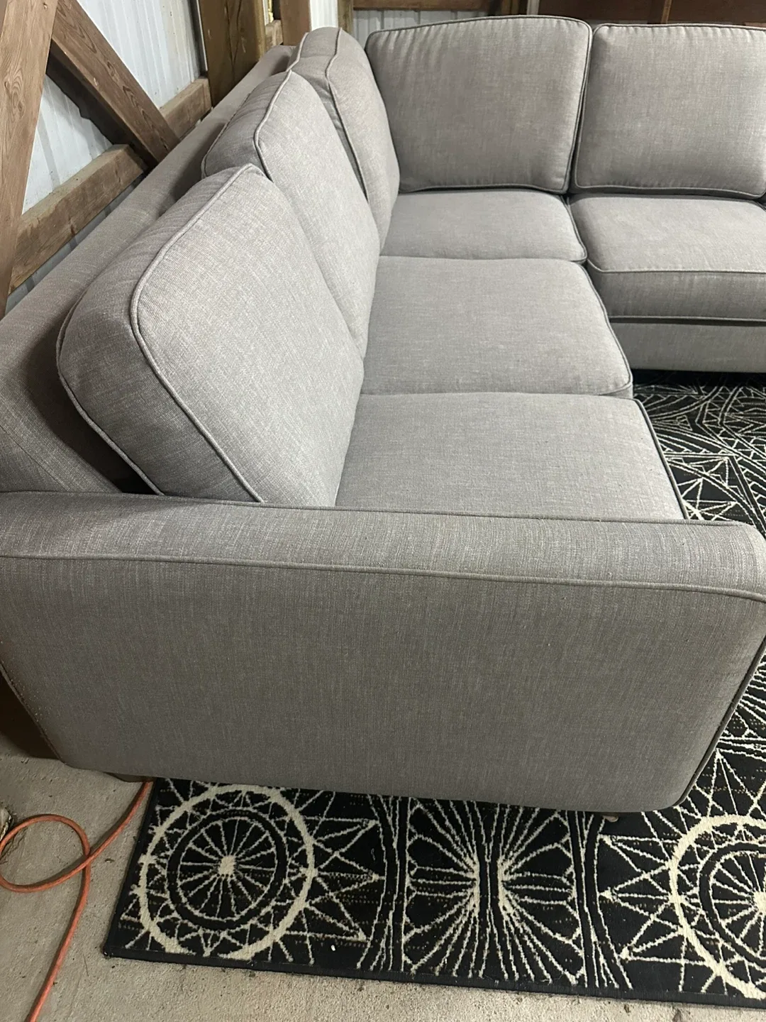 Modern Fabric Sectional in grey, made in Canada 🛋️🇨🇦 image indicator(6)
