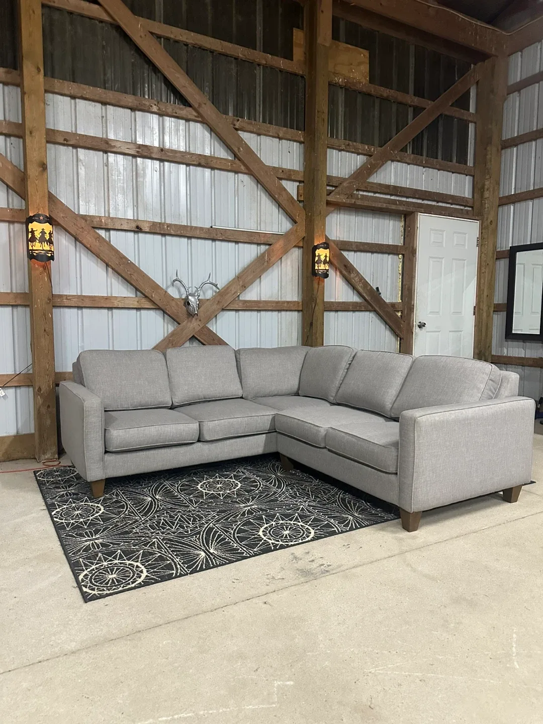 Modern Fabric Sectional in grey, made in Canada 🛋️🇨🇦 image indicator(4)