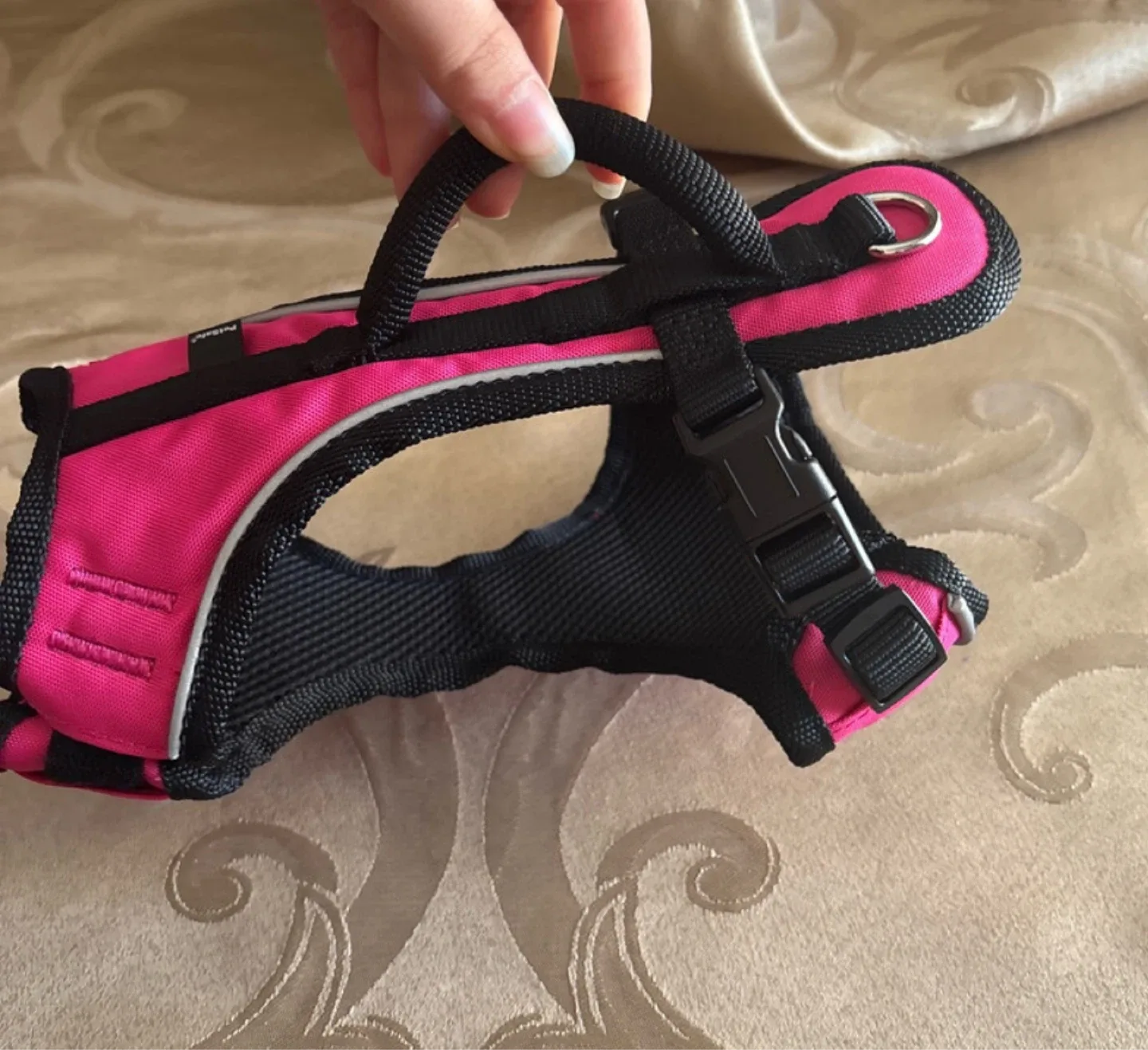 PetSafe Dog Harness - Pink & Black image indicator(2)