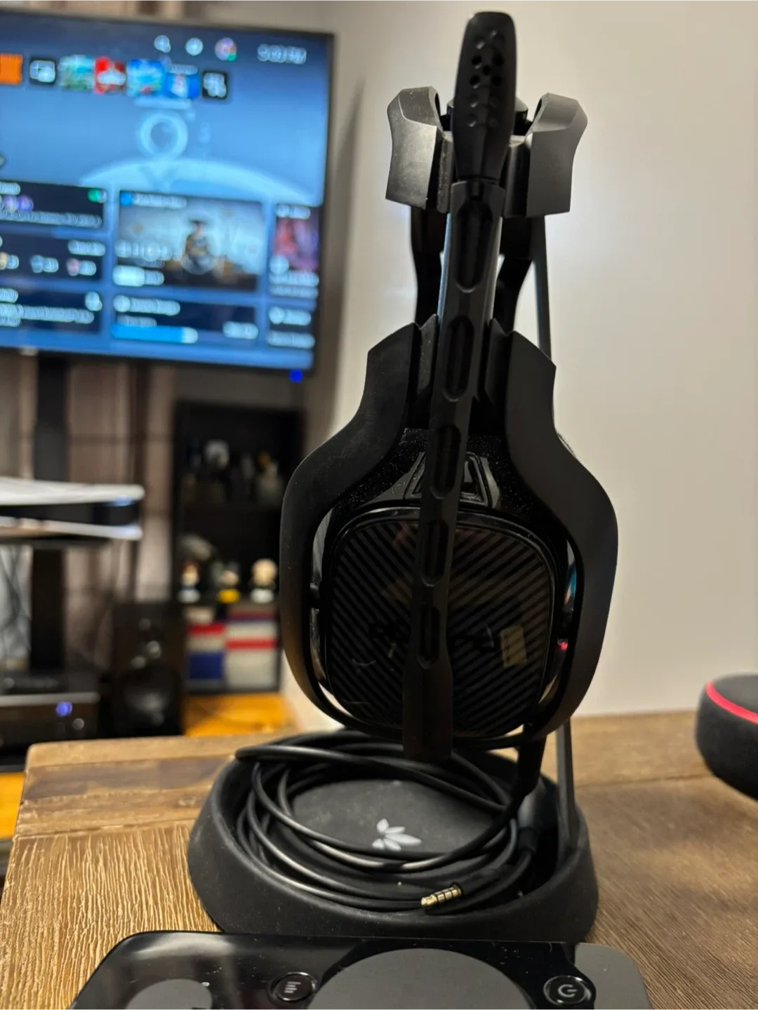 Astro A40 TR Gaming Headset + MixAmp Pro TR image indicator(3)