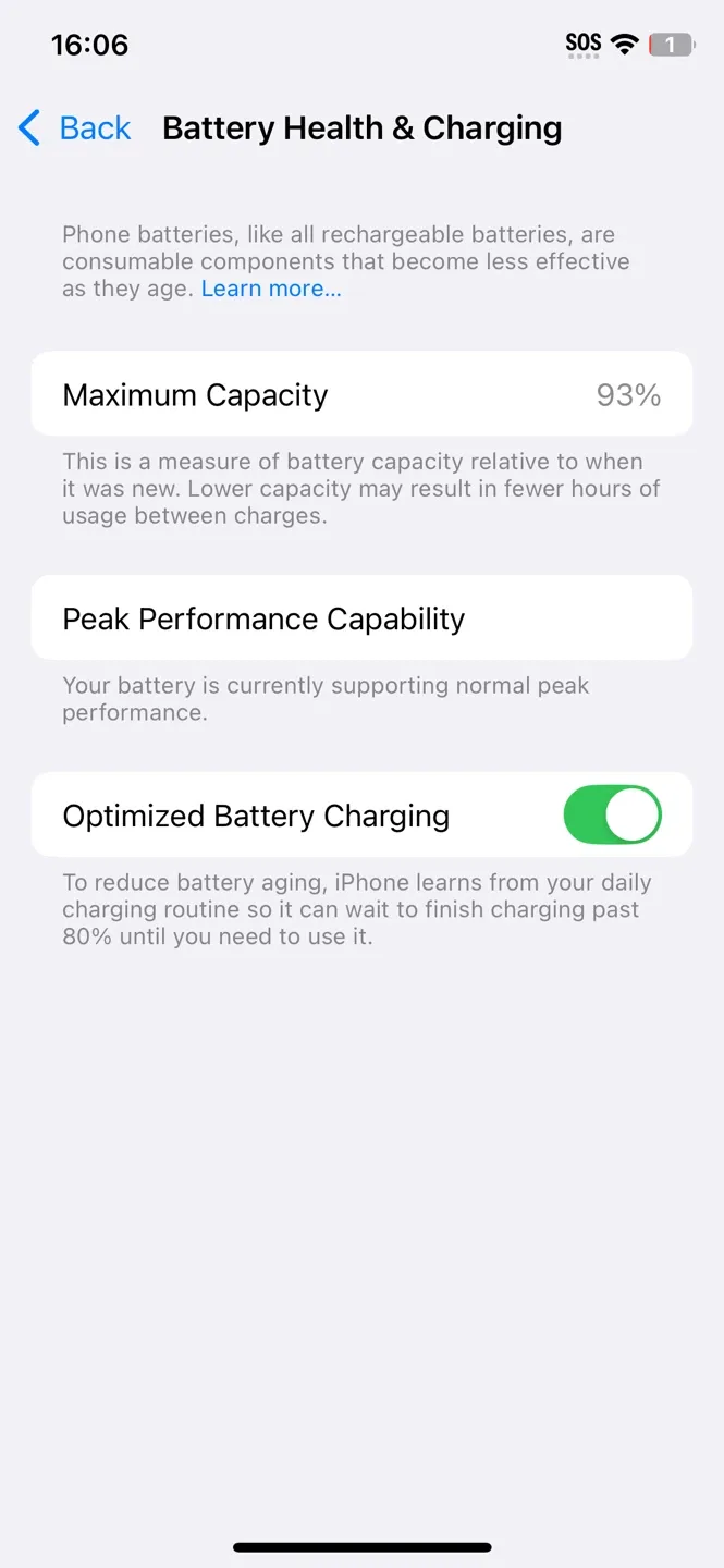Apple iPhone XS - Black image indicator(6)