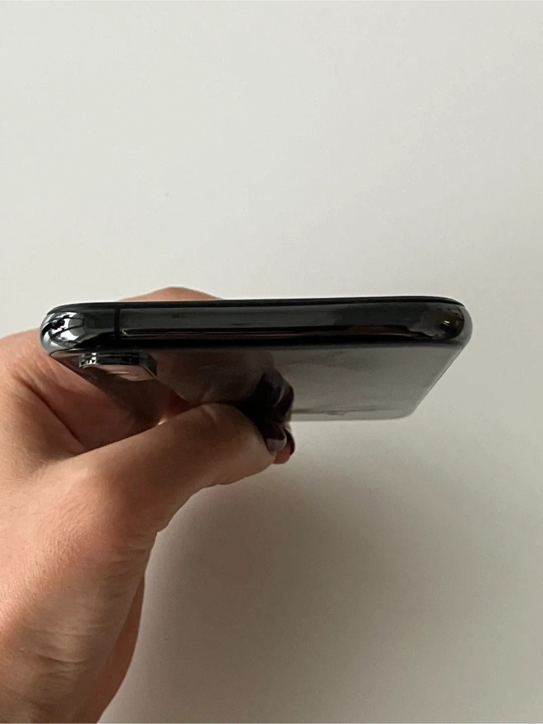 Apple iPhone XS - Black image indicator(4)